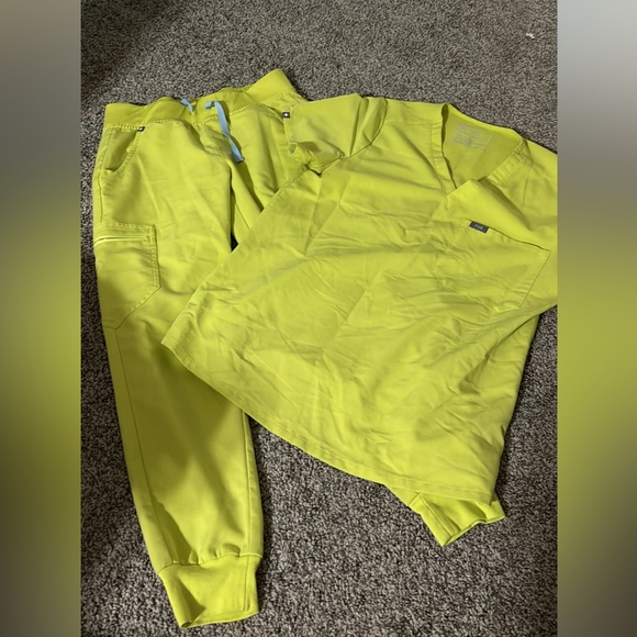 Figs joggers - Picture 1 of 1